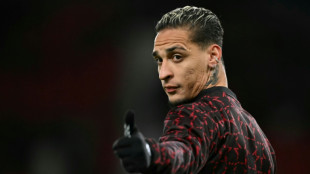 Técnico do Manchester United deixa portas abertas para Antony