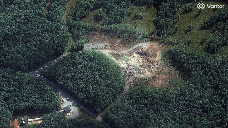 Eighteen presumed dead after blast at US explosives factory