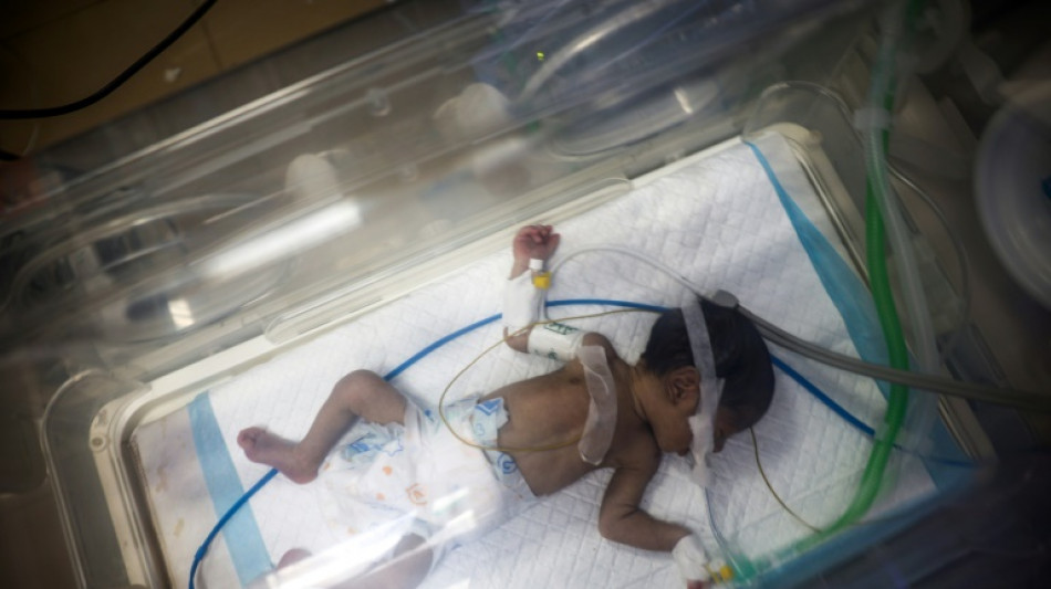 "Vi c&oacute;mo mi beb&eacute; empez&oacute; a congelarse" por el fr&iacute;o, cuenta madre de reci&eacute;n nacido fallecido en Gaza