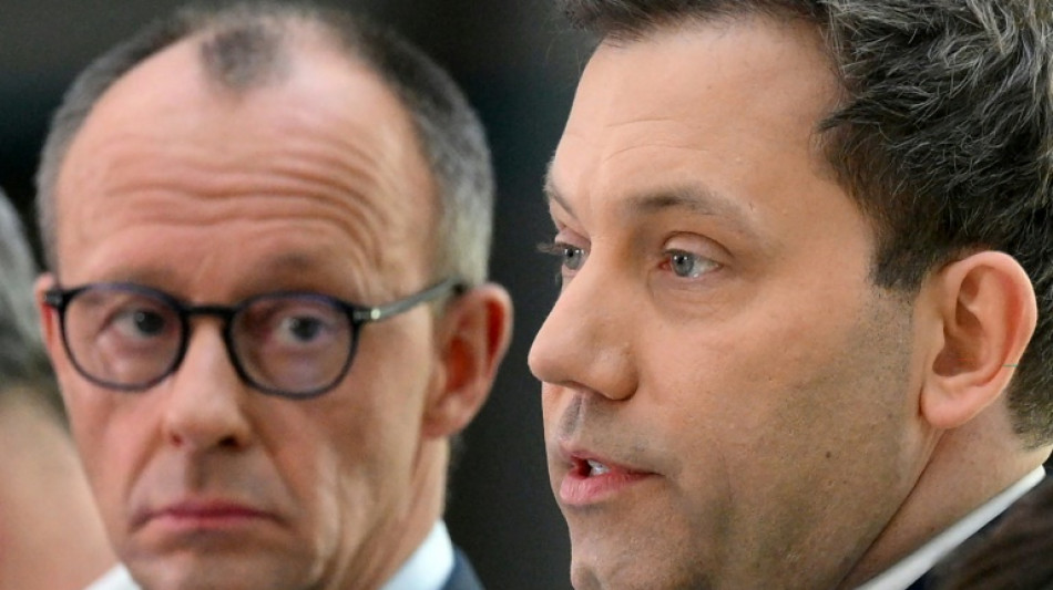 Sociais-democratas aprovam coaliz&atilde;o dirigida por Friedrich Merz na Alemanha