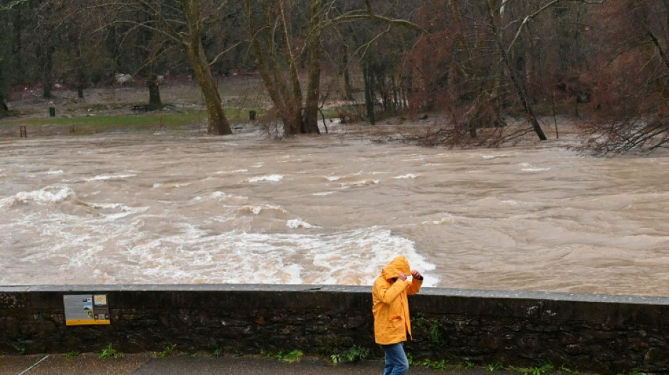 Crues: le d&eacute;partement de l'H&eacute;rault en vigilance rouge, Agde sous l'eau
