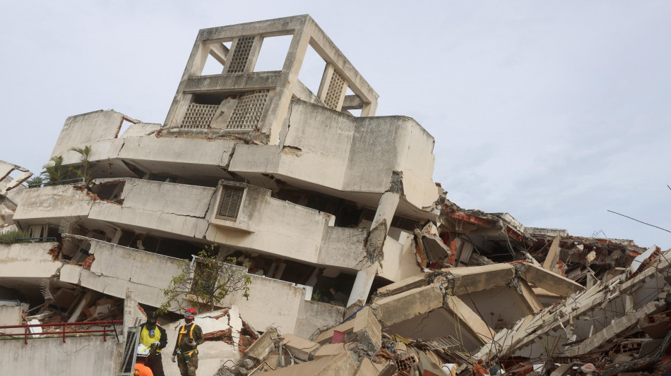 Squadre di soccorsi, 'Fabio non d&agrave; pi&ugrave; segni di vita'