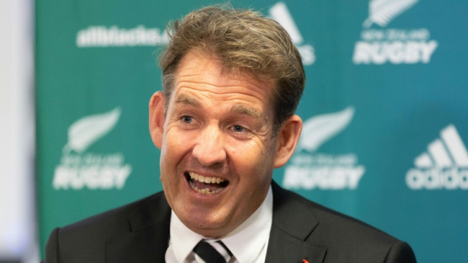 New Zealand Rugby chief Robinson quits