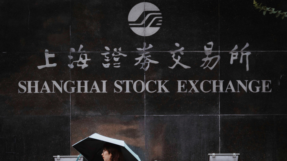 Borsa: Shanghai chiude a +1,04%, Shenzhen a +0,81%