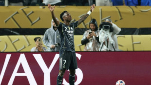 'Meus companheiros me deram tranquilidade', diz Vini ap&oacute;s encerrar jejum de gols pelo Real