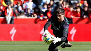 Benzema y Courtois no viajan por lesi&oacute;n al Mundial de Clubes