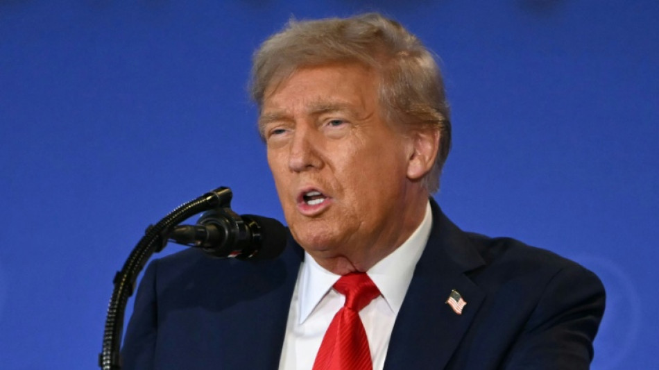 Trump schlie&szlig;t sofortige Waffenruhe f&uuml;r Ukraine aus und will "Friedensabkommen"