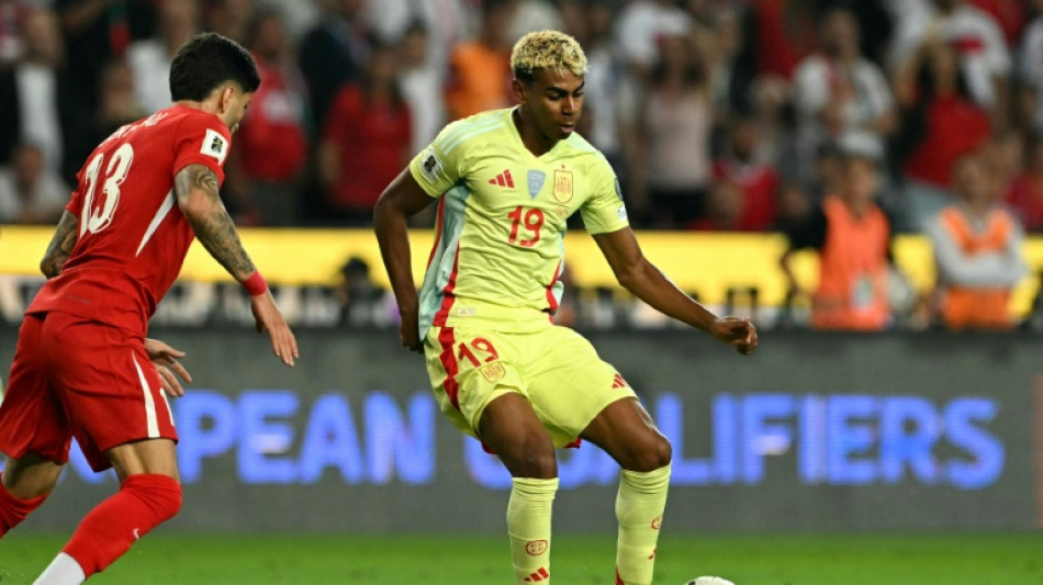 Lamine Yamal lidera una lista de España a la que regresa Marcos Llorente