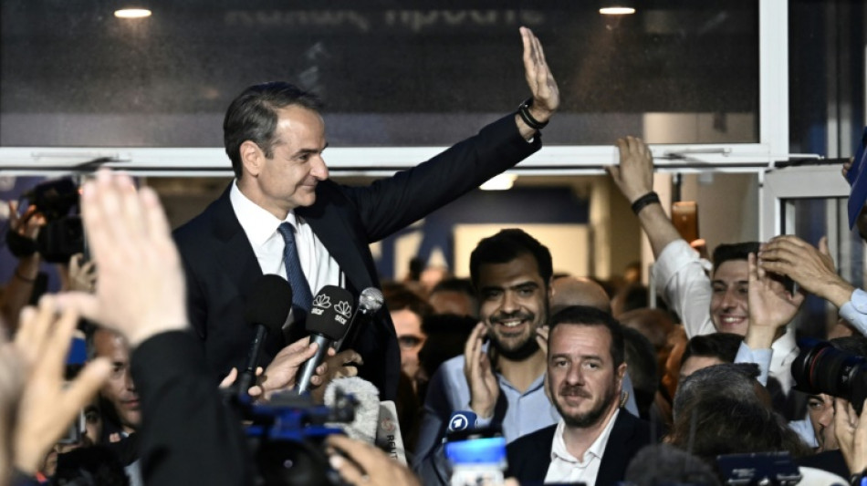 Primeiro-ministro grego pede novas elei&ccedil;&otilde;es ap&oacute;s vit&oacute;ria sem maioria
