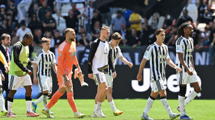 JUve: alcuni tifosi contestano, 'rispettate i nostri colori'