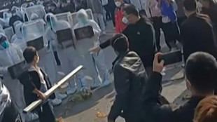"Toma el dinero y vete", trabajadores de f&aacute;brica iPhone en China aceptan oferta para irse tras protestas