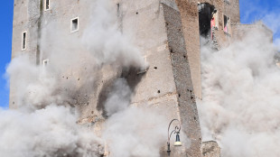Prefetto Roma, operaio sotto le macerie &egrave; vivo