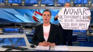 Ukraine: crainte d'une lourde peine apr&egrave;s une action pacifiste &agrave; la TV russe