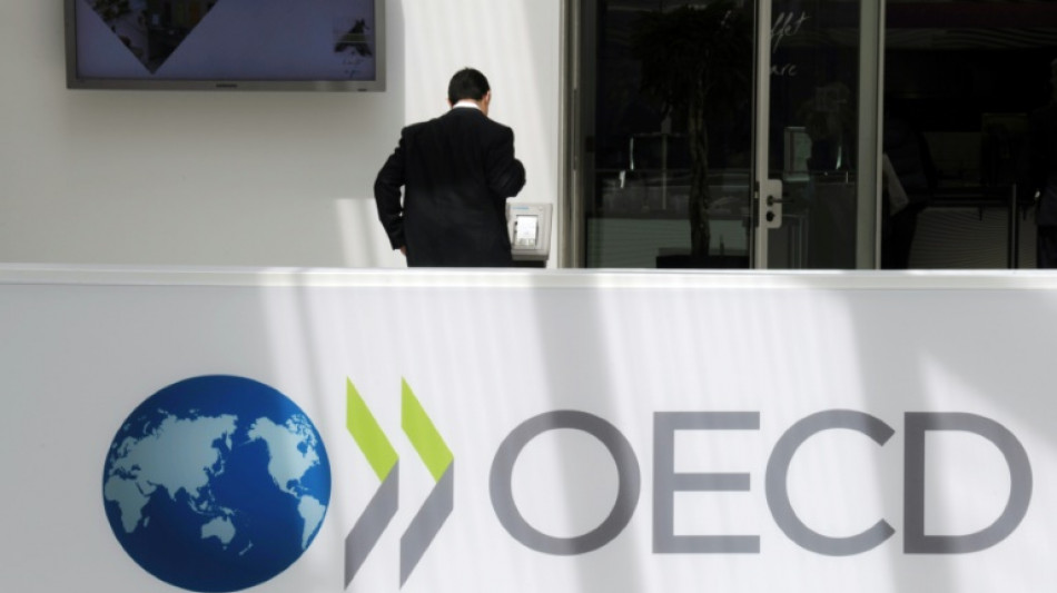 Les flux migratoires atteignent un nouveau record en 2023, l'emploi des immigr&eacute;s aussi