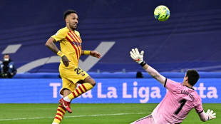 El Barcelona borra al Real Madrid en el Bernab&eacute;u 