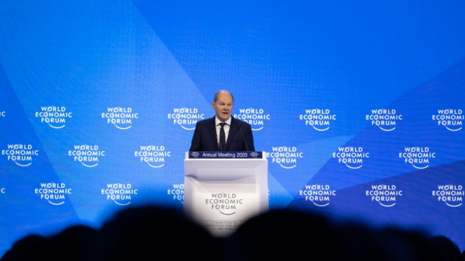 Scholz sagt Ukraine unbefristete deutsche Unterstützung zu 