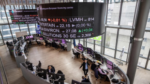 Borsa: l'Europa fiacca attende Wall Street, Milano -0,4%