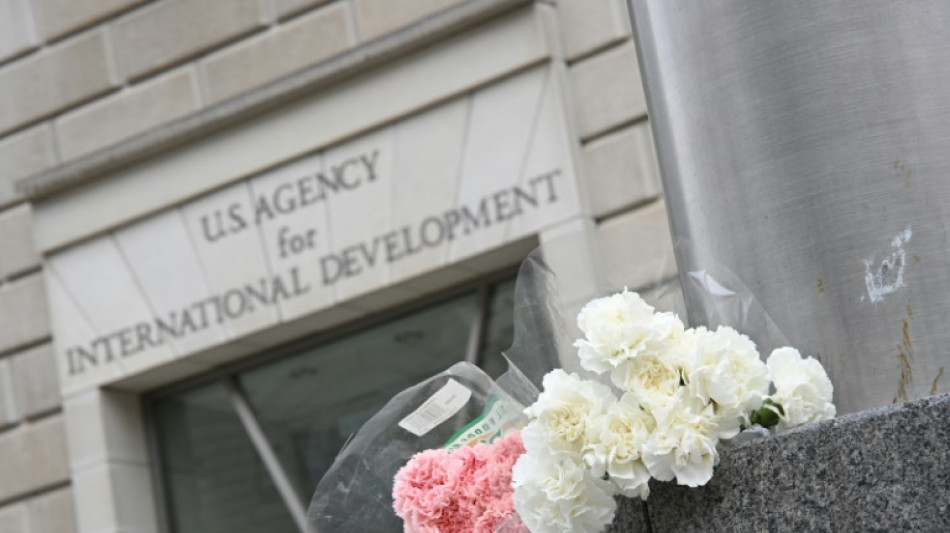 La izquierda francesa insta a Macron a frenar el plan de EEUU de destruir anticonceptivos