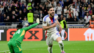 Ligue Europa : Cherki laisse Lyon en vie