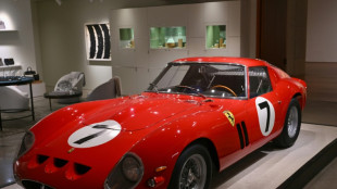Ferrari de 1962 &eacute; leiloada por US$ 51,7 milh&otilde;es em Nova York