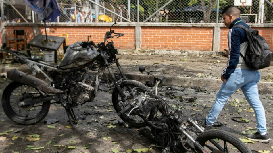 Siete muertos en m&uacute;ltiples ataques con disparos y explosivos de guerrilleros en Colombia
