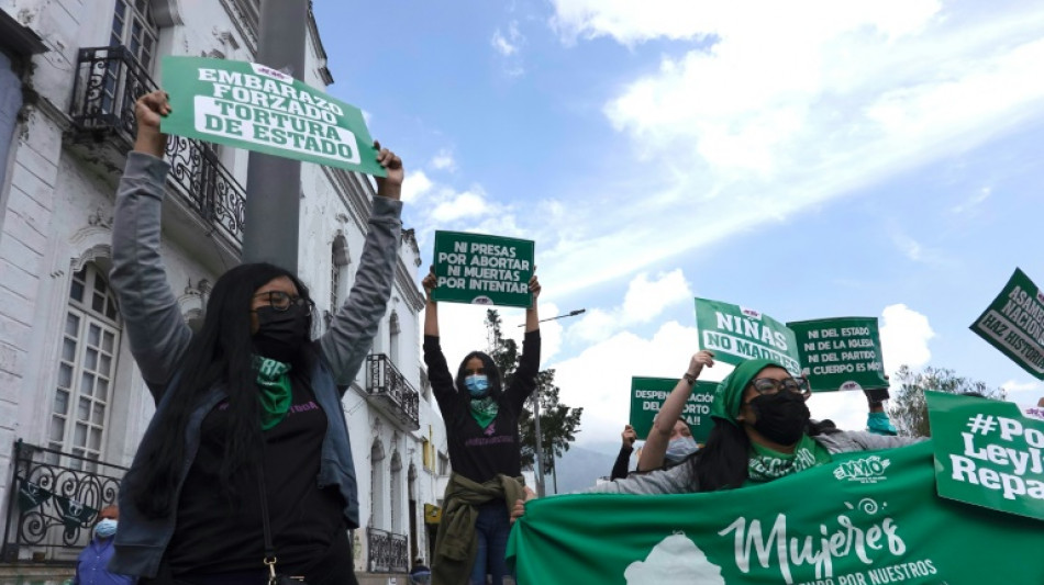 Congreso de Ecuador reglamenta acceso al aborto en caso de violaci&oacute;n