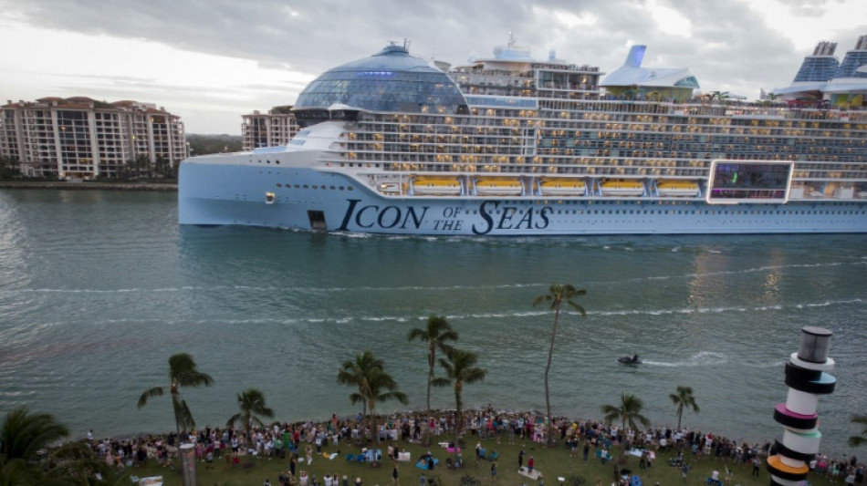 Zarpa el "Icon" de Royal Caribbean, el crucero m&aacute;s grande del mundo