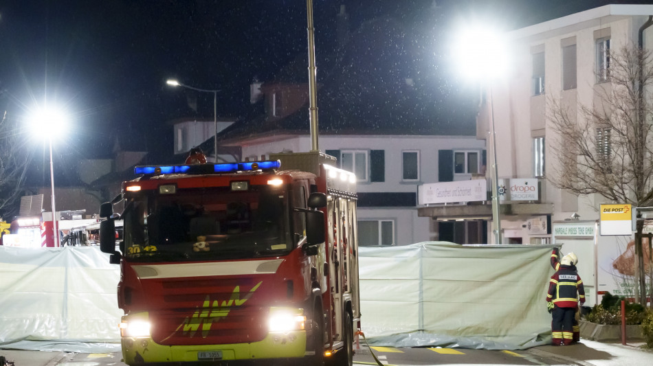 Autobus a fuoco in Svizzera, polizia Friburgo 'nessun italiano'