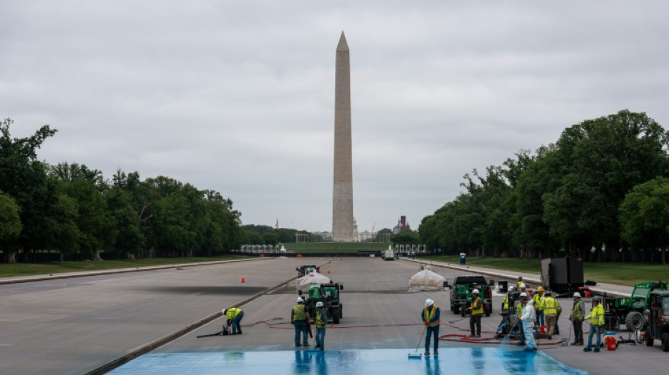 Trump orders new, blue surface for Washington's Reflecting Pool