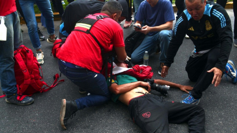 Periodista con fractura de cr&aacute;neo por represi&oacute;n policial en Argentina deja el hospital
