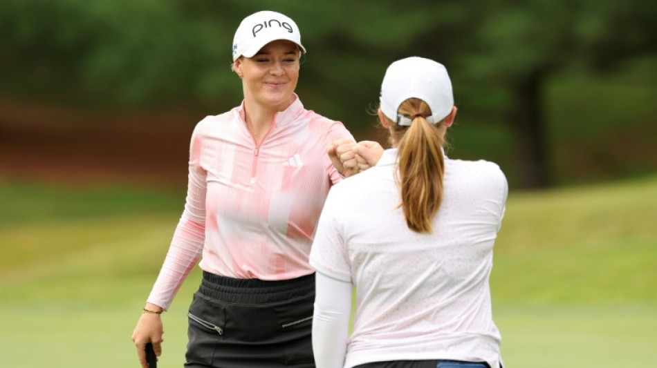 Dryburgh and Porter grab lead at LPGA pairs event