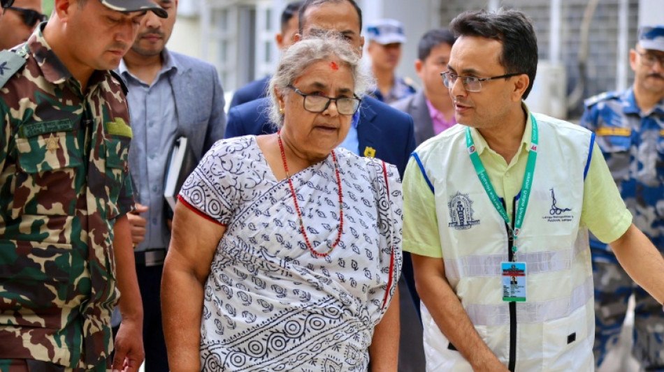 &Uuml;bergangs-Regierungschefin k&uuml;ndigt Kampf gegen Korruption in Nepal an