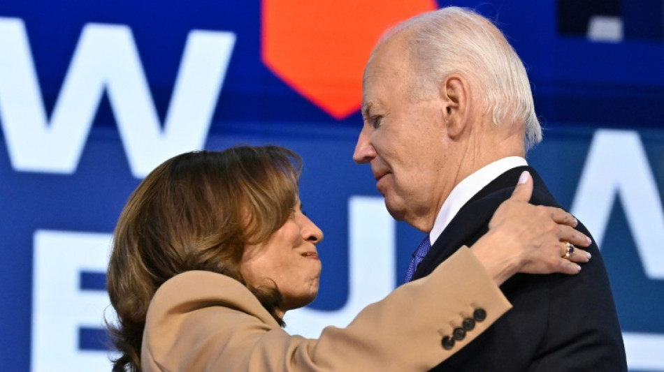 Biden se despede com discurso emotivo e passa o bast&atilde;o eleitoral para Kamala Harris