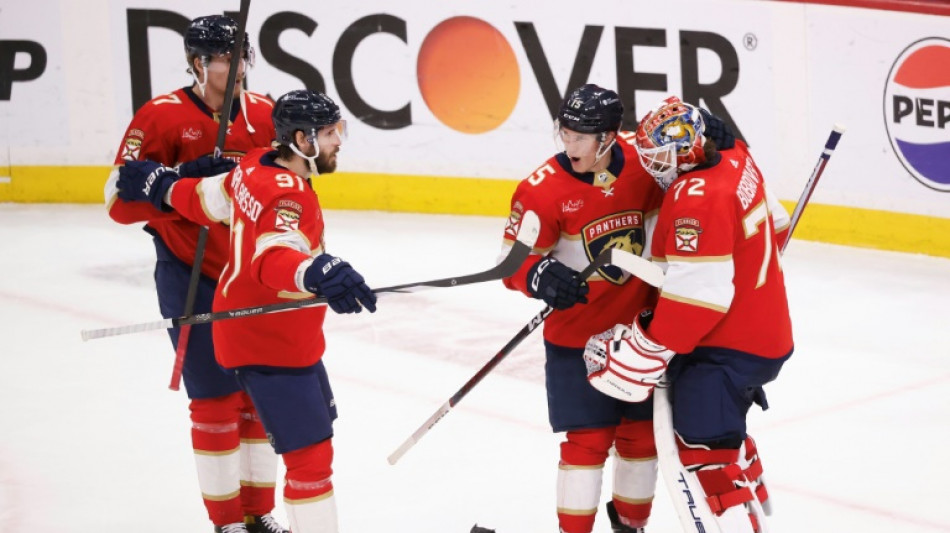 NHL: les Florida Panthers premiers qualifi&eacute;s en finale