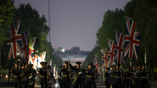 Les Britanniques c&eacute;l&egrave;brent en fanfare les 80 ans de la fin de la derni&egrave;re guerre mondiale