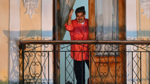 Venezuela se ti&ntilde;e de rojo chavista tras boicot de la oposici&oacute;n en elecciones