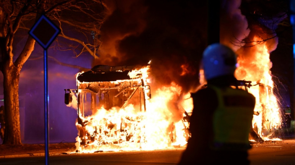 Violences en Su&egrave;de apr&egrave;s une manifestation d'extr&ecirc;me-droite: 26 arrestations
