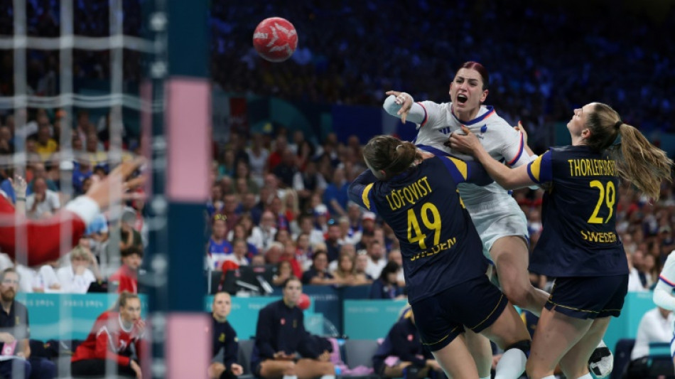 Hand: les Bleues renversent la Su&egrave;de et viseront le doubl&eacute;
