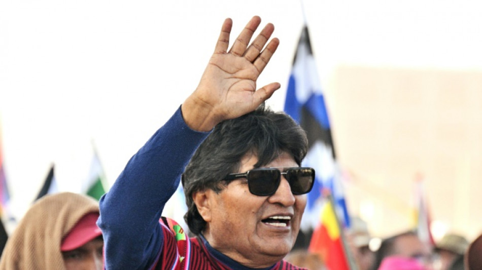 Evo Morales es protegido por cocaleros ante el temor de aprehensi&oacute;n, dicen sus partidarios