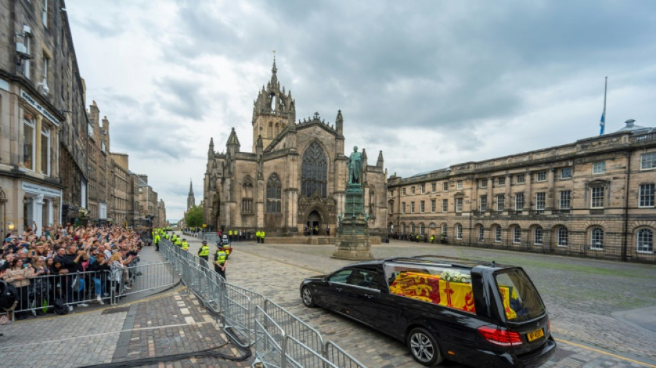 Palais d'Holyroodhouse, cath&eacute;drale Saint-Gilles: deux monuments d'histoire &eacute;cossaise