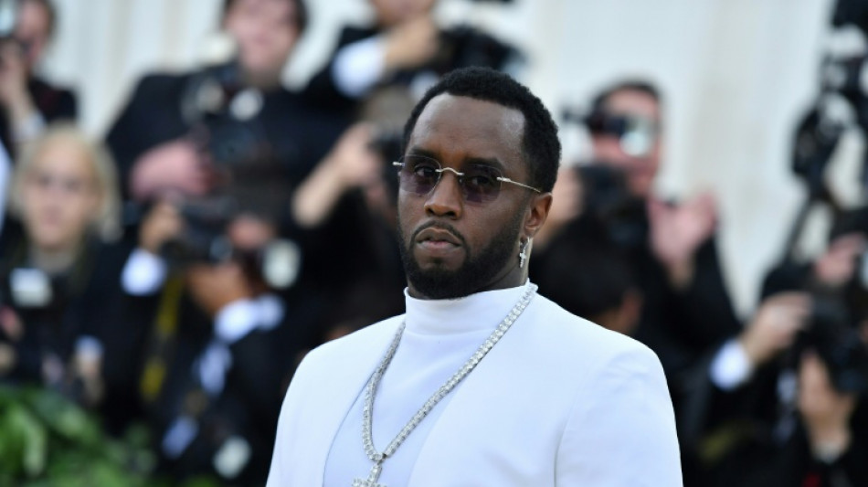 Testemunha de julgamento contra Diddy afirma que ele a pendurou do 17&ordm; andar