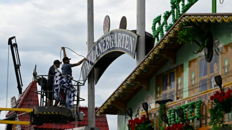 M&uuml;nchner Oktoberfest beginnt mit traditionellem Fassanstich