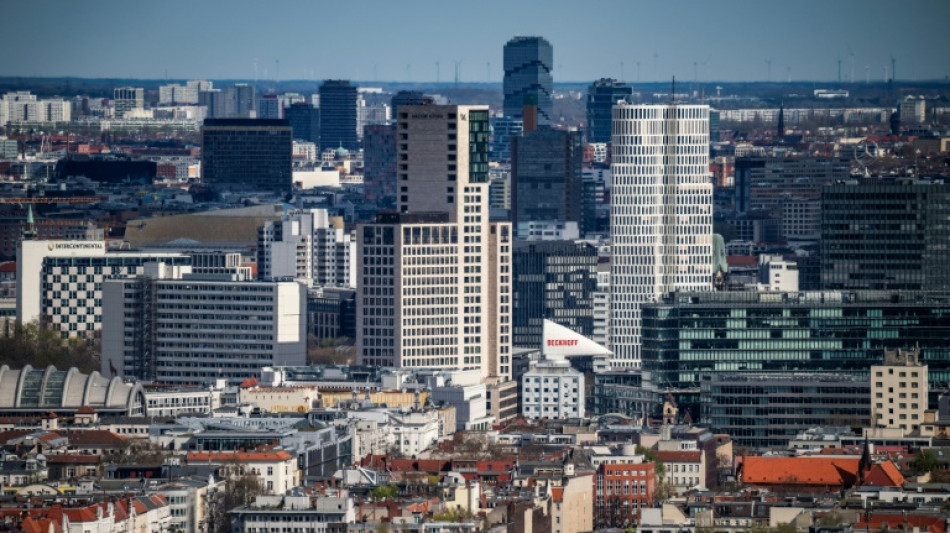 Im Beisein von Witwe und Sohn: Harald-Juhnke-Platz in Berlin eingeweiht