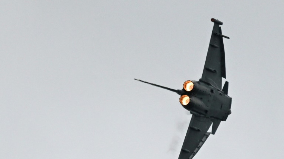 Scholz k&uuml;ndigt Bestellung von 20 weiteren Eurofightern an