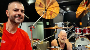 Sold out il 'rock show' di Gianni Fiorellino a Napoli