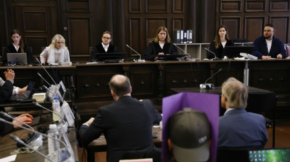 Oberlandesgericht: Sch&ouml;ffin darf in Verhandlung kein Kopftuch tragen