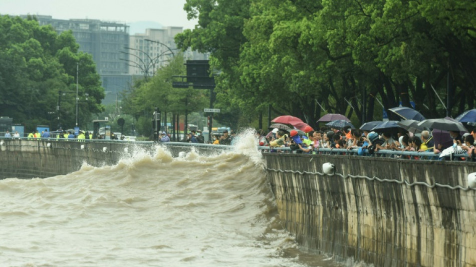 Le typhon Muifa frappe la Chine, plus d'un million d'&eacute;vacu&eacute;s