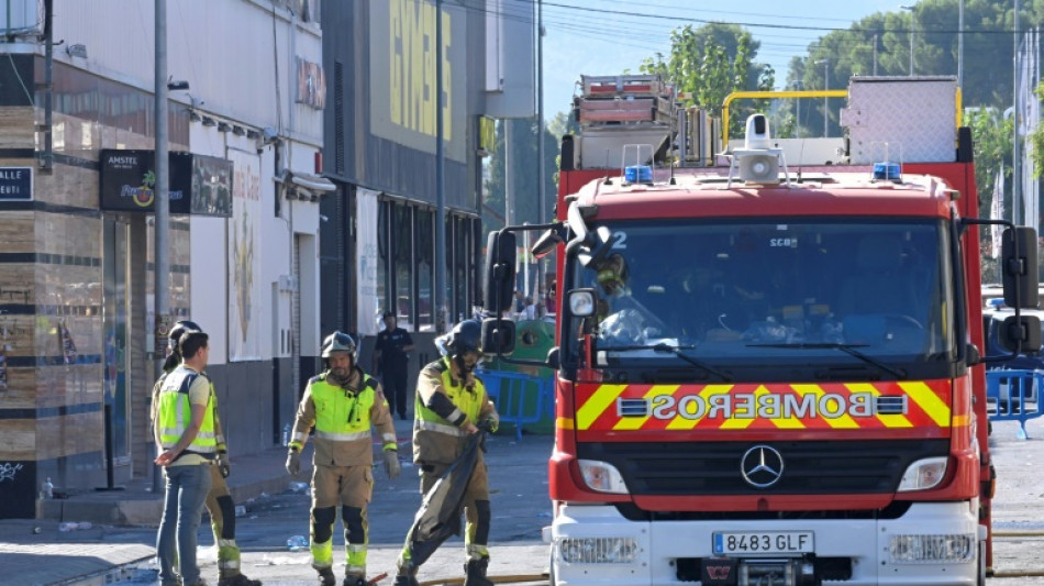 Um adulto e tr&ecirc;s menores morrem em inc&ecirc;ndio de pr&eacute;dio na Espanha