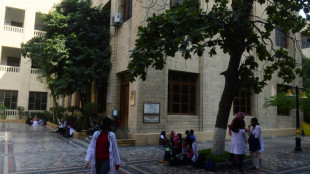 Orgullo en Pakist&aacute;n por m&eacute;dico pionero en trasplante de coraz&oacute;n de cerdo a un humano