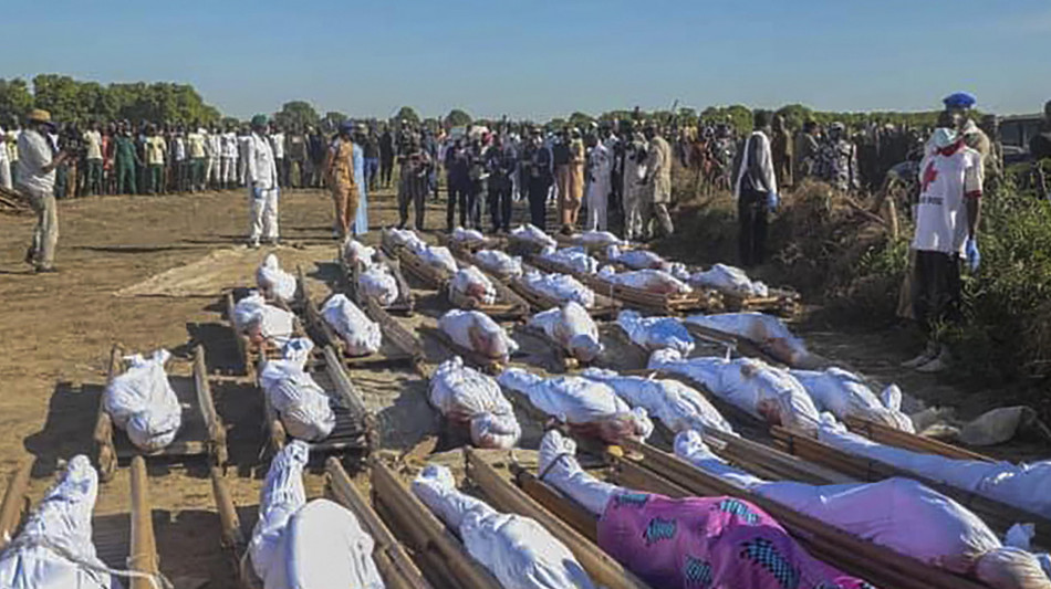 Uomini armati uccidono almeno 27 persone in Nigeria